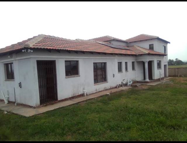 4 BEDROOM HOUSE FOR SALE IN VAALOEWER
